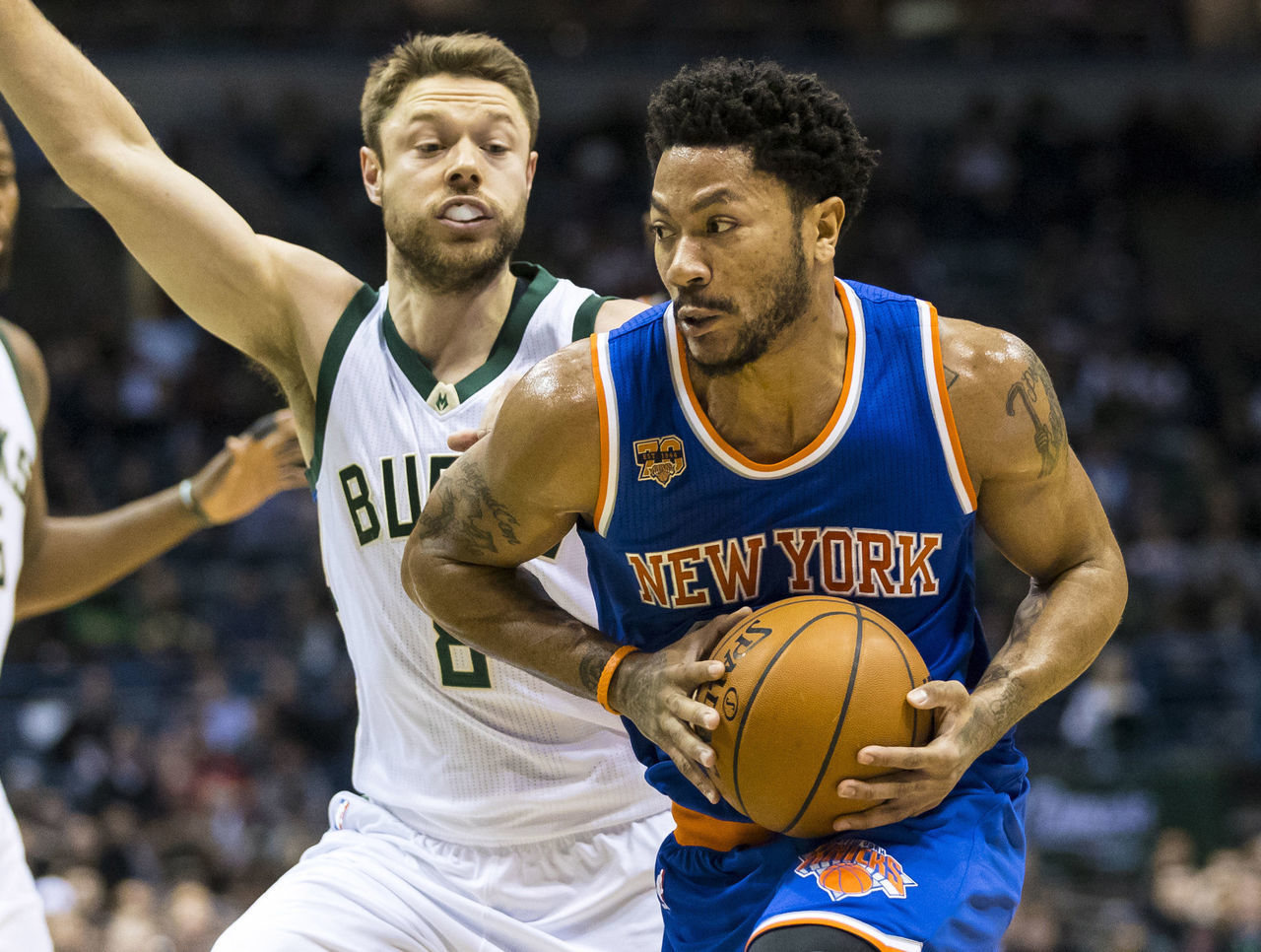 虎扑包含赛前密尔沃基雄鹿更衣室发声——荷甲节点到来，悬念犹存，轮换策略成焦点的词条